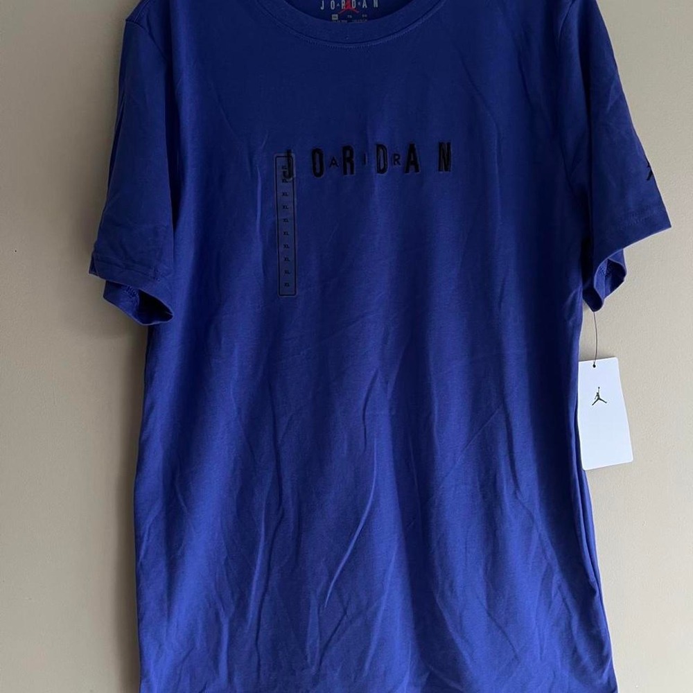 Jordan Boys XL T-Shirt Purple Comet Embroidered Logo Short Sleeve NWT